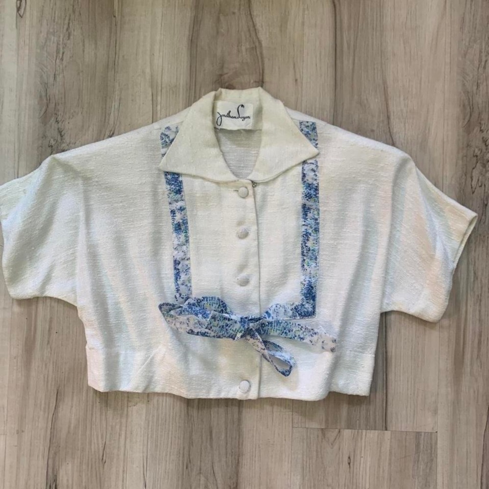 1960's vintage classic cream and blue cropped‎ cardigan with bow detail